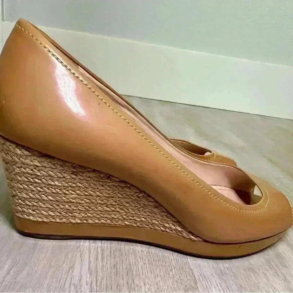 Prada Peep Toe Wedge Espadrille Heels Tan Patent Leather Size 37.5 us 7 - Picture 12 of 12